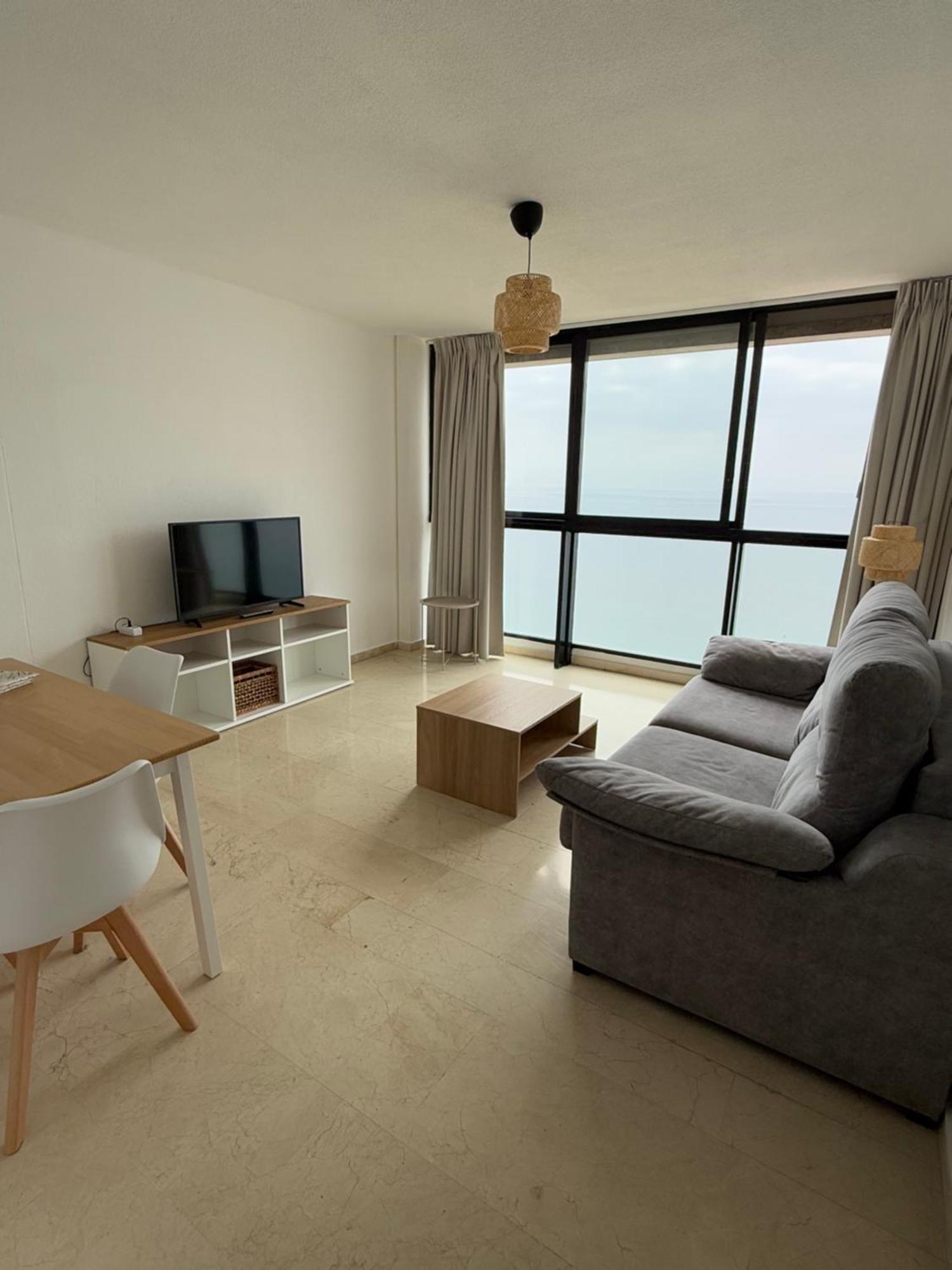 Primera Linea De Playa, Benidorm. Appartement Benidorm